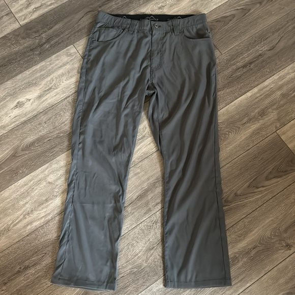 3 Eddie Bauer performance pants 38 x 30 - Picture 14 of 16